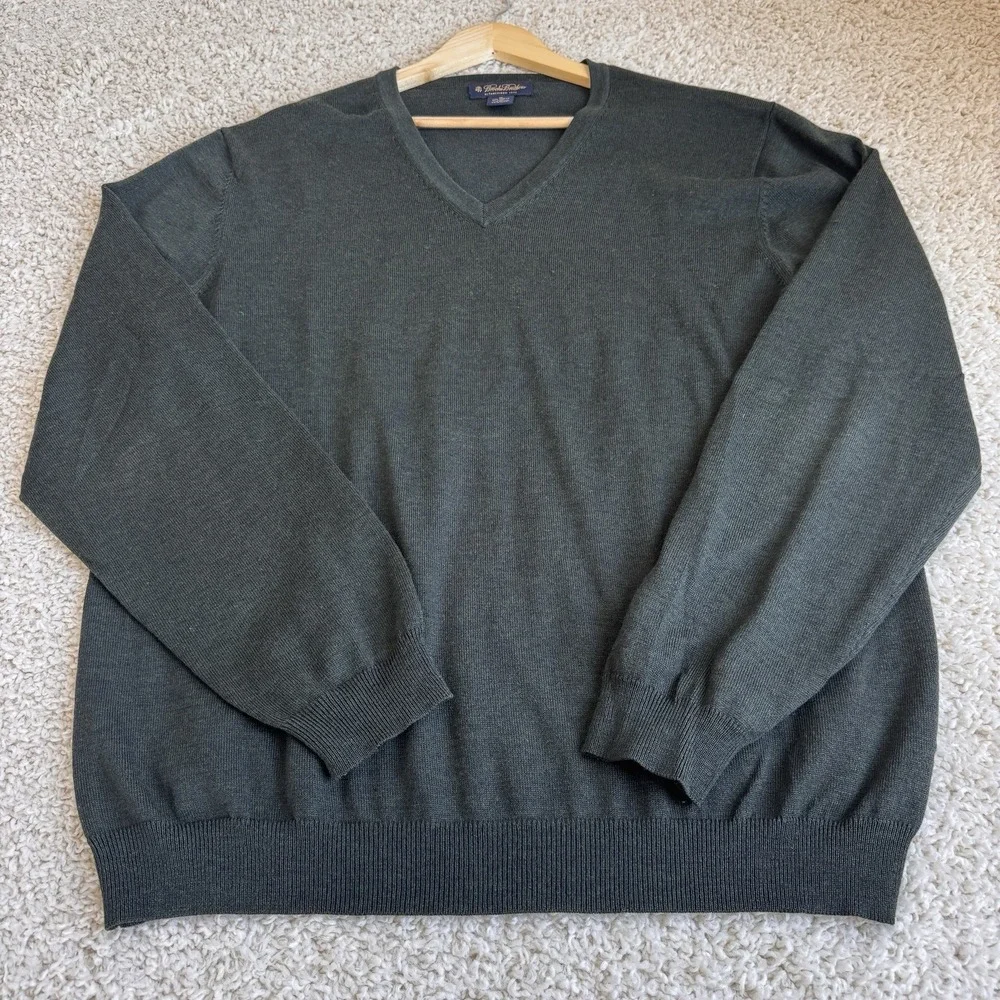Brooks Brothers XL Merino Wool V Neck Sweater Green Pullover Mens Made Hong Kong